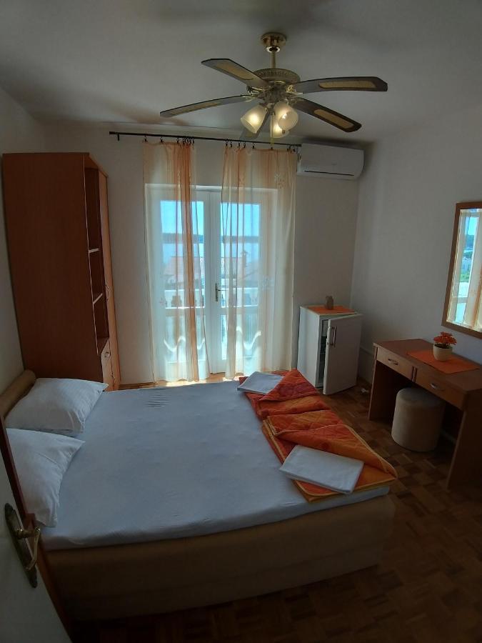 Balen Guest House Rab Town Kültér fotó